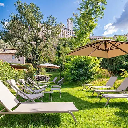 Отель Borgo Antichi Orti Ассизи